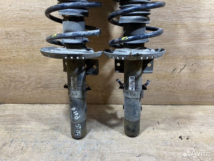 Комплект передних стоек Volkswagen Polo 4 ST194