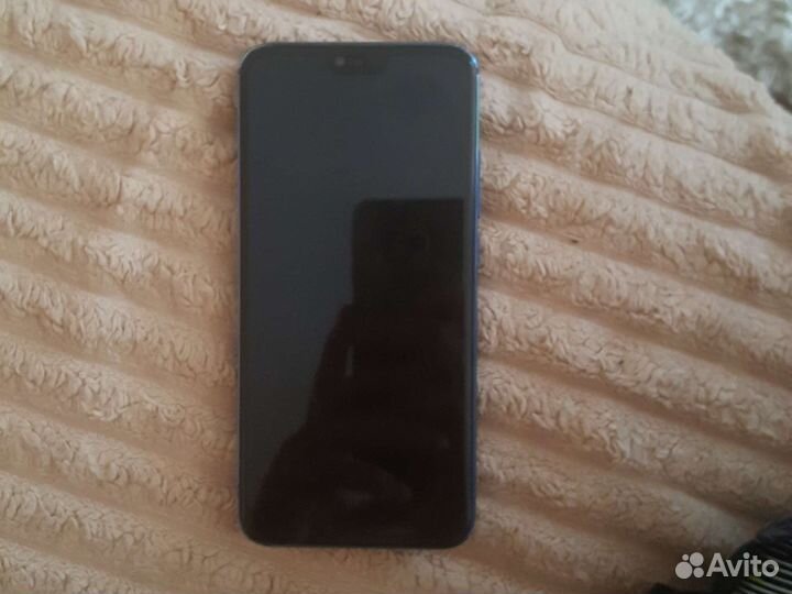 Телефон honor 10