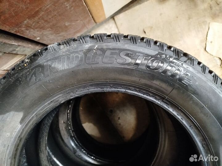 Bridgestone Blizzak Spike-01 185/65 R15