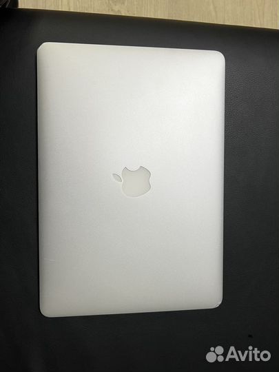 Macbook air 13 A1466 Core i5 8 гб 120 гб