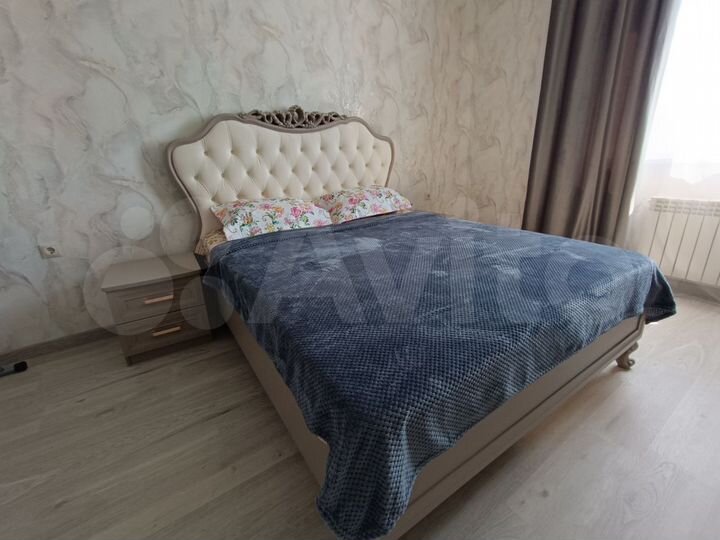 2-к. квартира, 75 м², 10/17 эт.