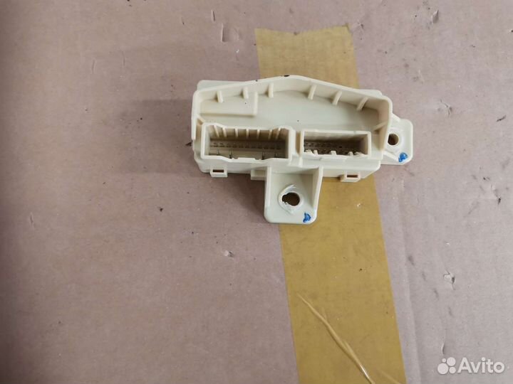 Распределительная коробка Kia Seltos 1