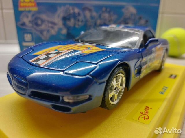 Модель Chevrolet Corvette Disney 1:24