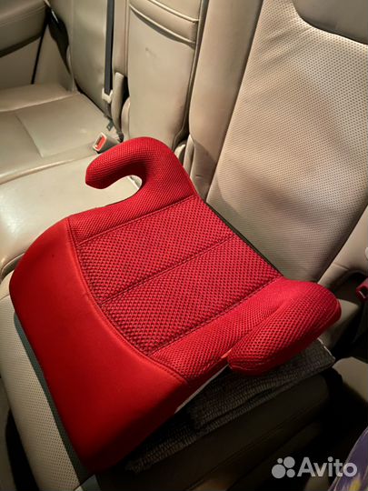 Детское кресло бустер