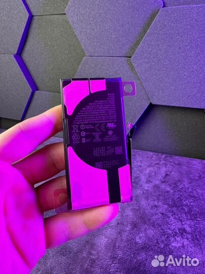 Аккумулятор iPhone 13