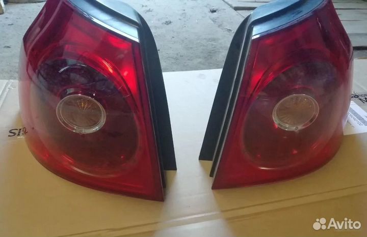 Фонарь правый левый Golf V 5 2006-2011