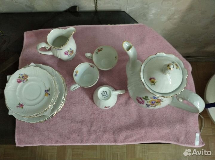 Антикварный сервиз