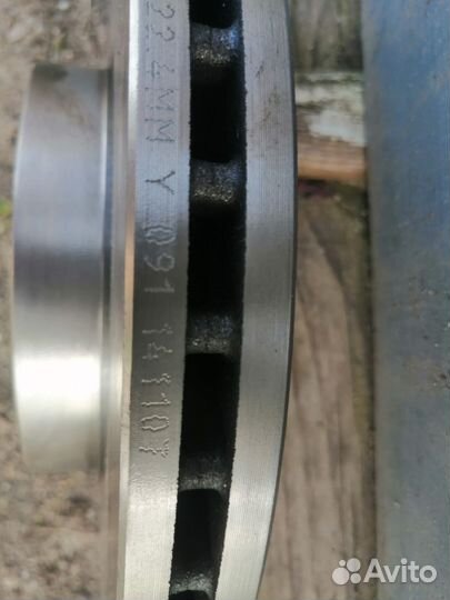 Тормозные диски на volkswagen caddy передние