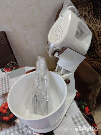 Миксер планетарный