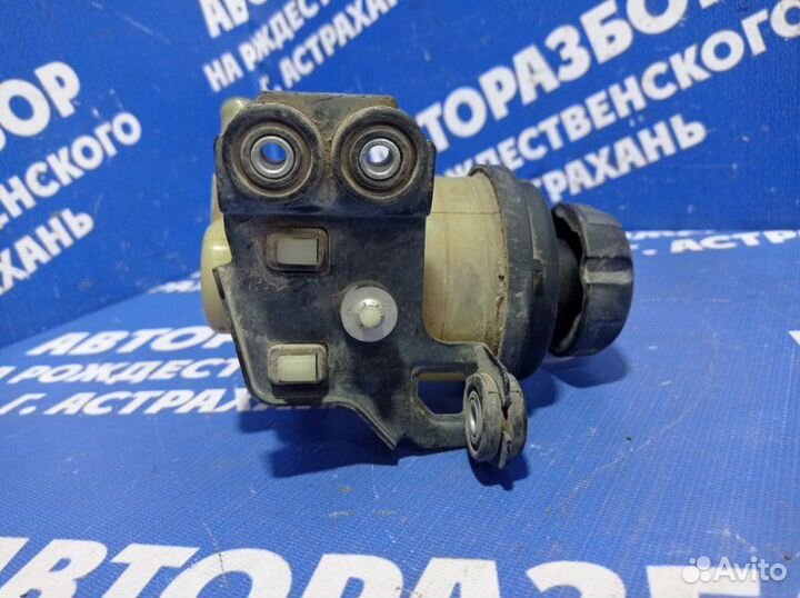 Бачок гидроусилителя Hyundai Ix55 внедорожник D6EB