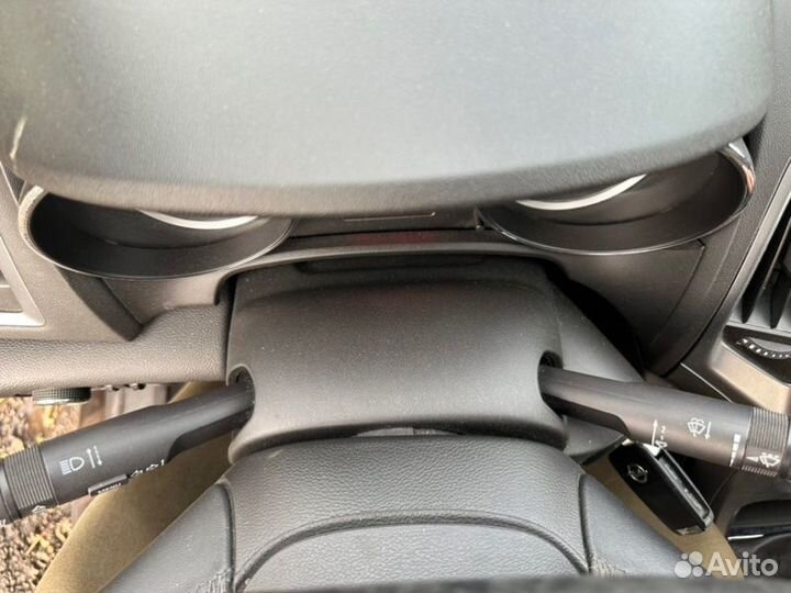 Кожух рулевой колонки Opel Astra J седан 1.6