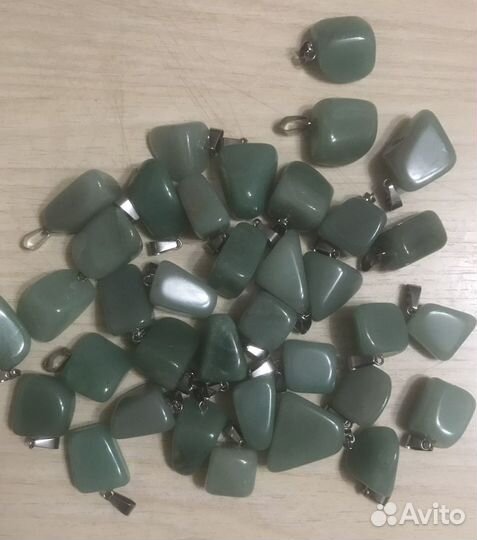 Подвески из камня Хризопраз, Нефрит