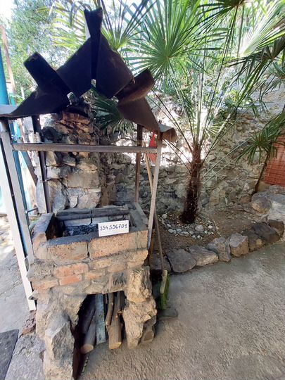 2-к. квартира, 60 м², 1/2 эт.