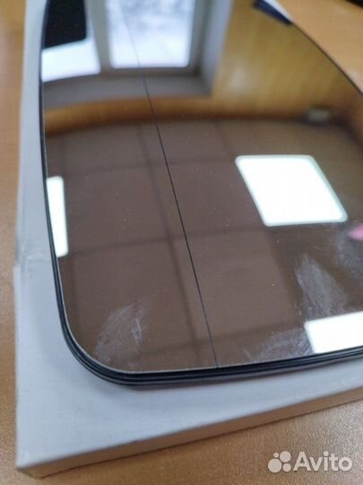 Зеркало элемент левое Mercedes Sprinter W901 OM611