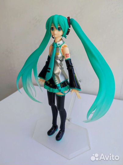 Фигурка figma Hatsune Miku 2.0 mandarake