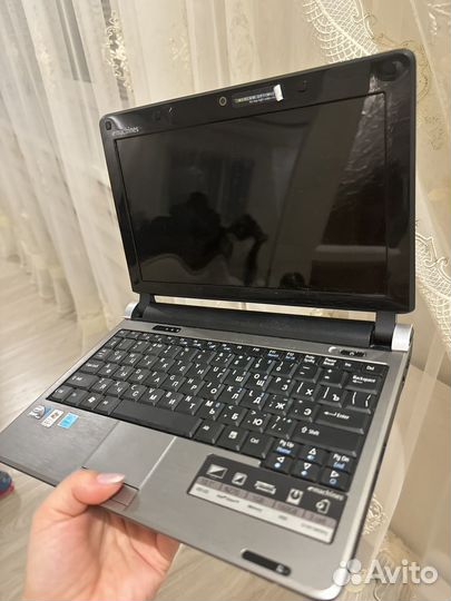 Нетбук emachines