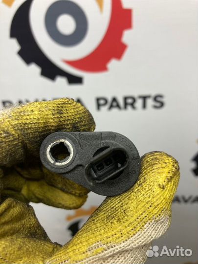 Датчик положения распредвала Bmw 5 E60 2.5 N52