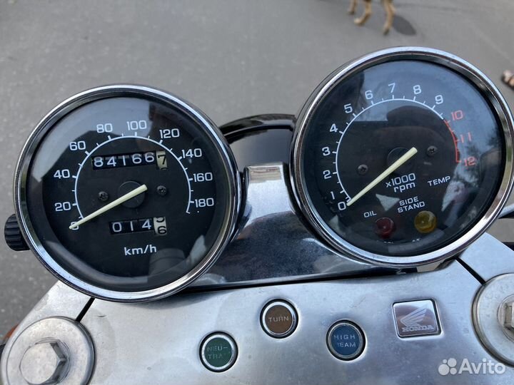 Honda vf750c Magna