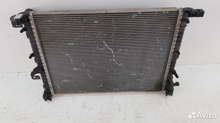 Радиатор охлаждения Renault Duster 2012