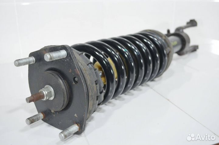 Стойка амортизатора передняя Jeep Grand Cherokee