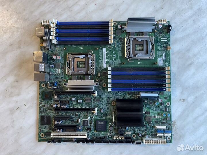 Материнская плата Intel S5520SC