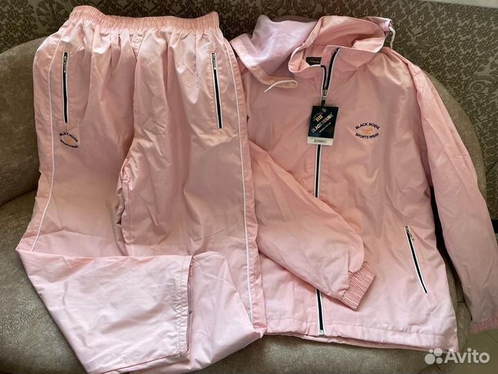 Спортивный костюм женский