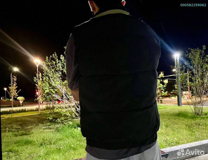 Жилетка (безрукавка) Gap