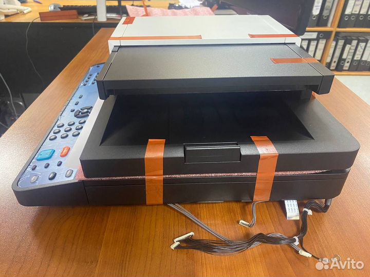 Автоподатчик с панелью управления Kyocera M2040dn