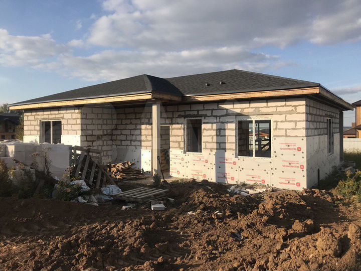 Коттедж 147 м² на участке 10 сот.