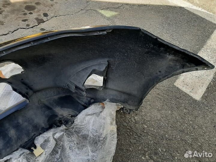 Бампер передний Toyota Corolla Axio 2013 г