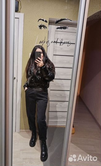 Куртка лакированная черная