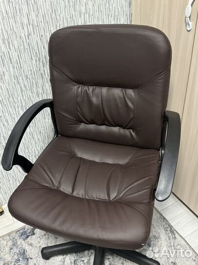 Компьютерное кресло