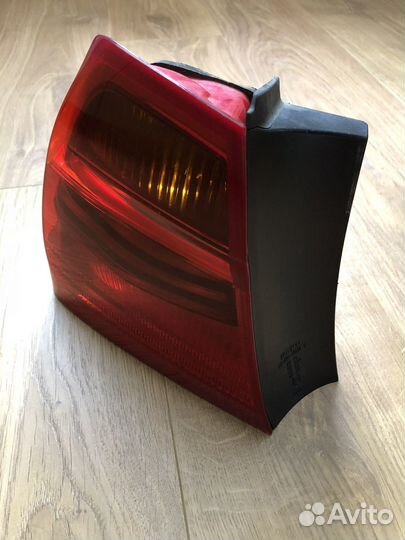 Фонарь задний BMW E90