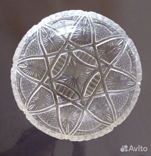 Вазы винтажные из стекла и хрусталя