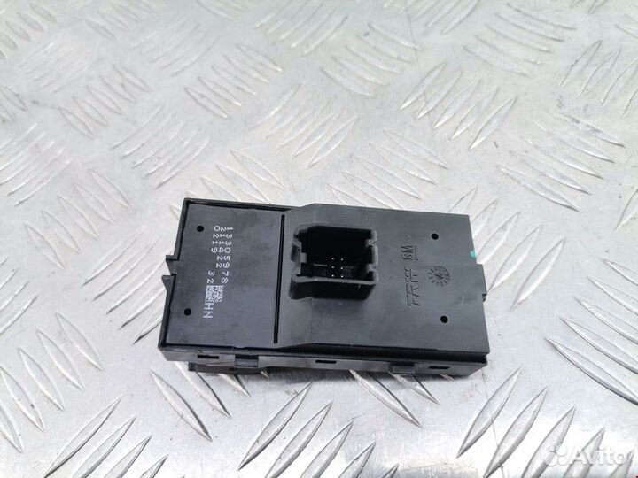 Блок управления стеклоподъемниками Opel Meriva