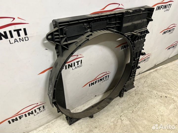 Диффузор радиатора Infiniti Qx80/Qx56 Z62