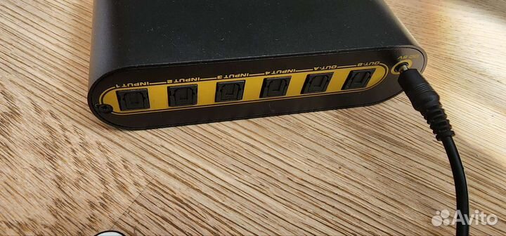 Оптический цифровой переключатель Tosilink 4x2