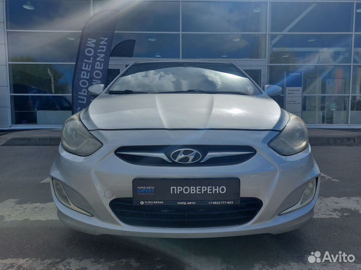 Hyundai Solaris 1.6 AT, 2011, 242 263 км