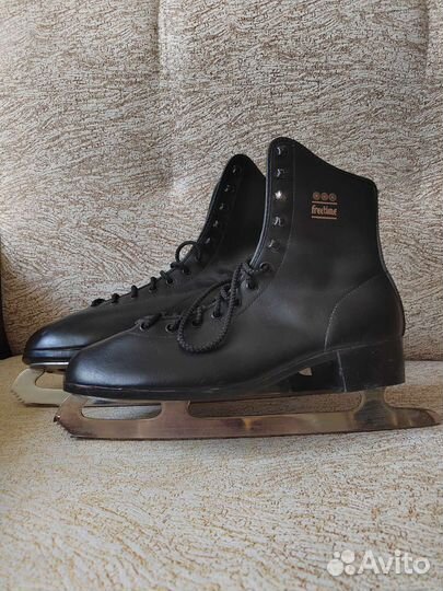 Коньки фигурные мужские