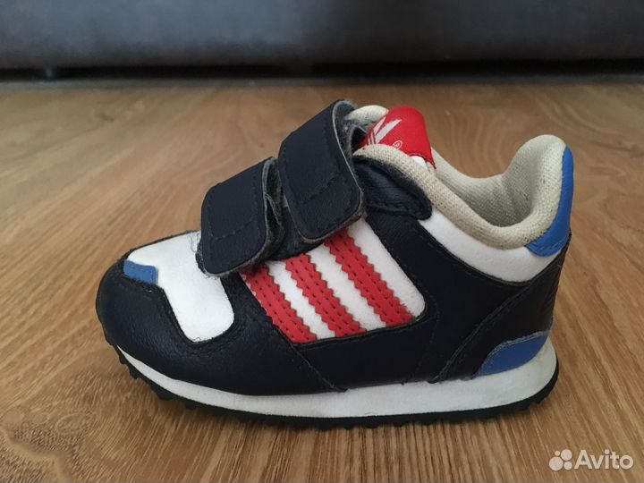Кроссовки детские adidas