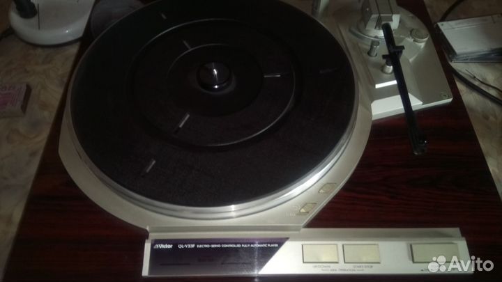 Проигрыватель винила Victor Q-Y33F