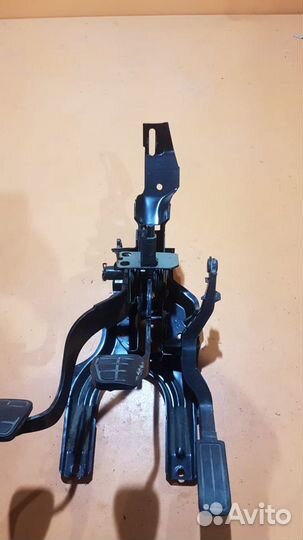 Педаль на Chery Amulet