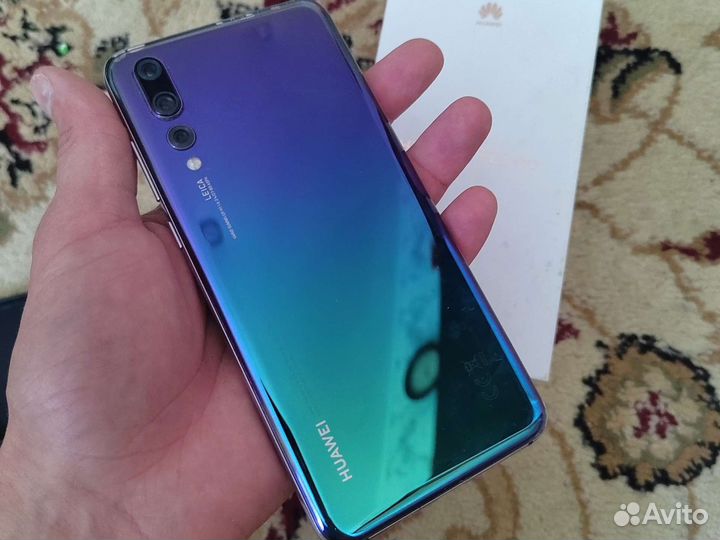Телефон Huawei p20 pro
