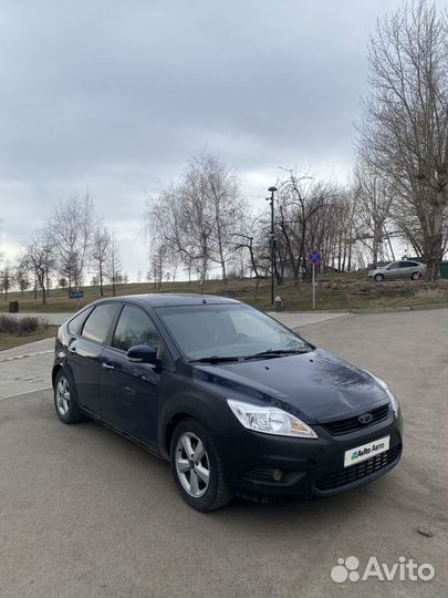 Ford Focus 1.8 МТ, 2010, битый, 300 000 км