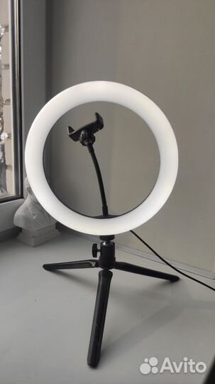 Кольцевая лампа