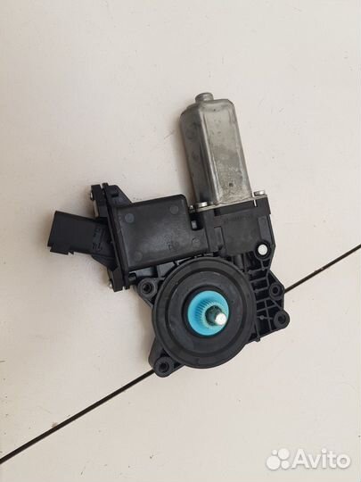 Моторчик стеклоподъемника передний правый