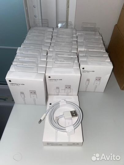 Кабель apple lightning USB 1m новые запечатанные