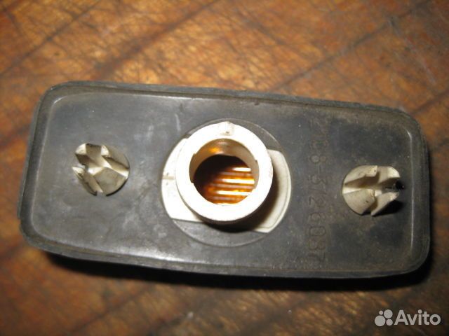 Повторитель на крыло Лада 2109 I (1987–1993)