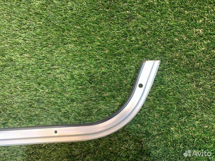 Кронштейн задний левый Mazda Bongo