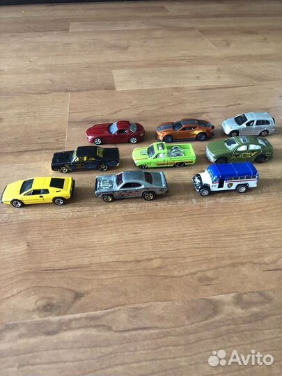 Машинки Hot Wheels